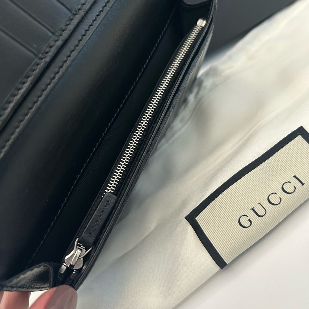 Gucci  Marmont GG Logo Bifold Wallet - Picture 5 of 14